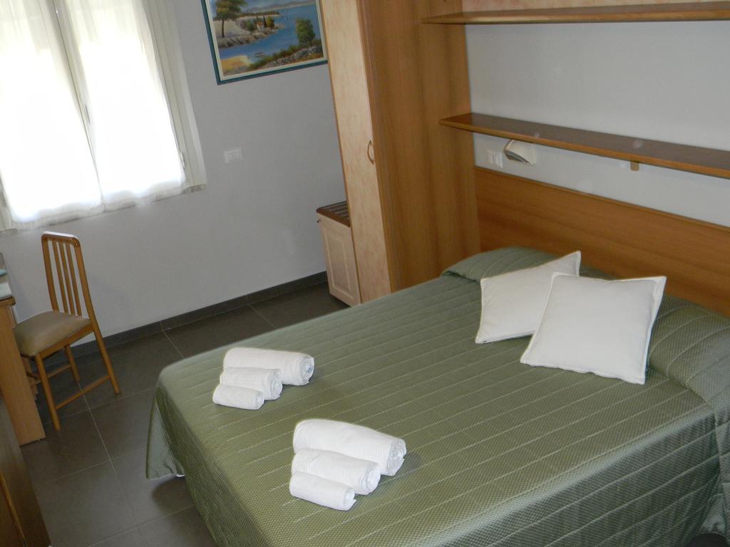 Hotel Parma Mare Marina di Massa Habitación foto